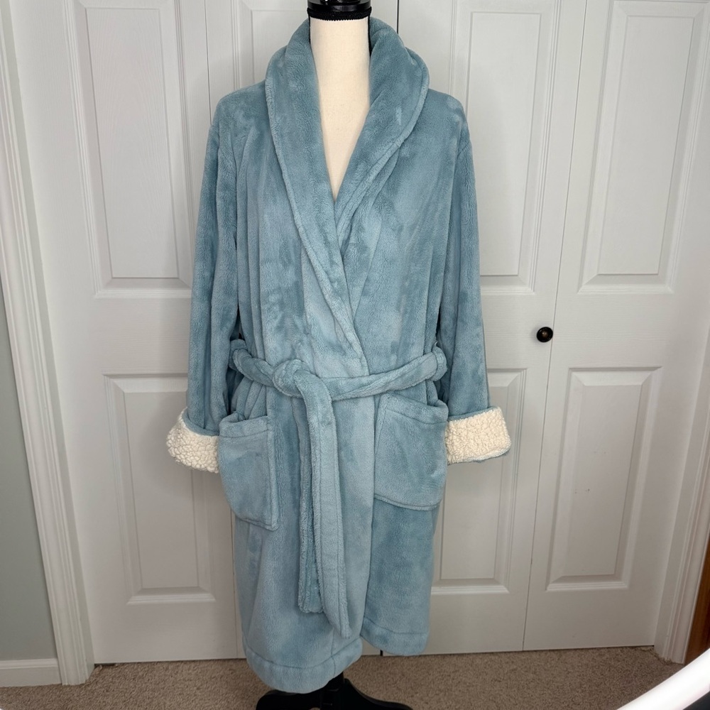 L.L. Bean Women’s Blue‎ Wicked Plush Soft Thick Robe Sherpa Trim Fleece Size L